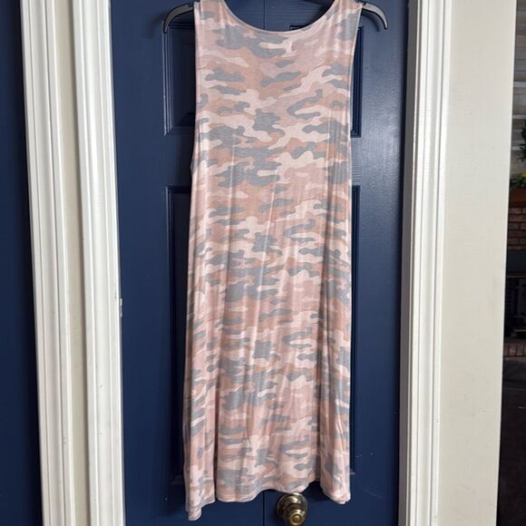 Maurices 24/7 Camo Keyhole Shift Dress Size M - Picture 4 of 5